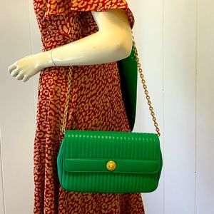 2/$55 🛍️✨ Emerald Green Leather Chain Shoulder Bag
